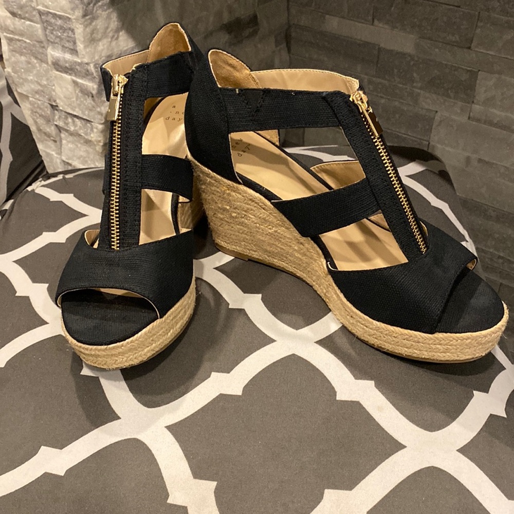 Wedge sandals
